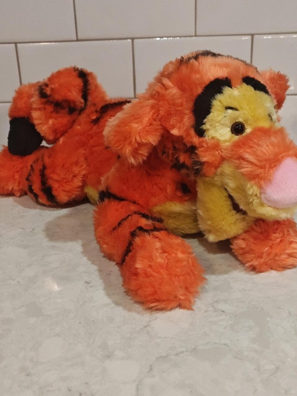 vintage Tigger from Disney's Winnie the Pooh Plush 14"